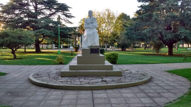 monumento a la madre